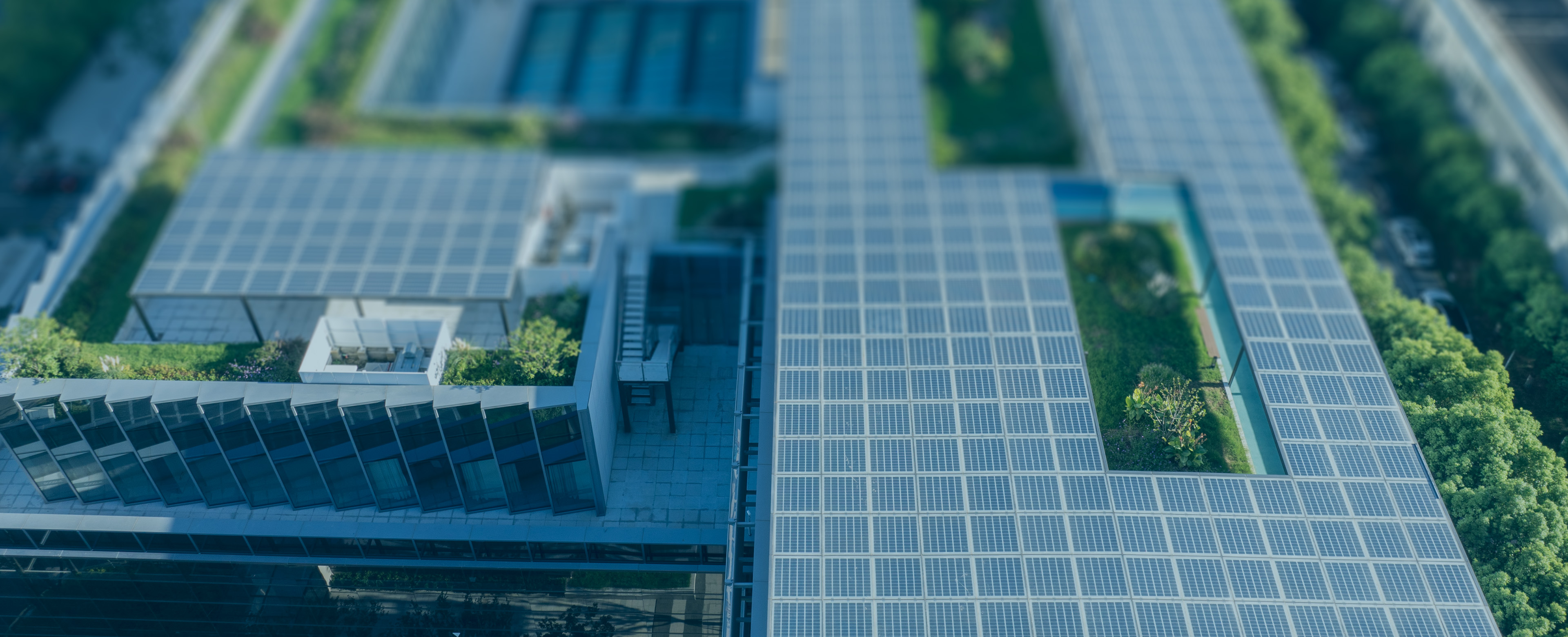 具备建材属性，与建筑高度融合