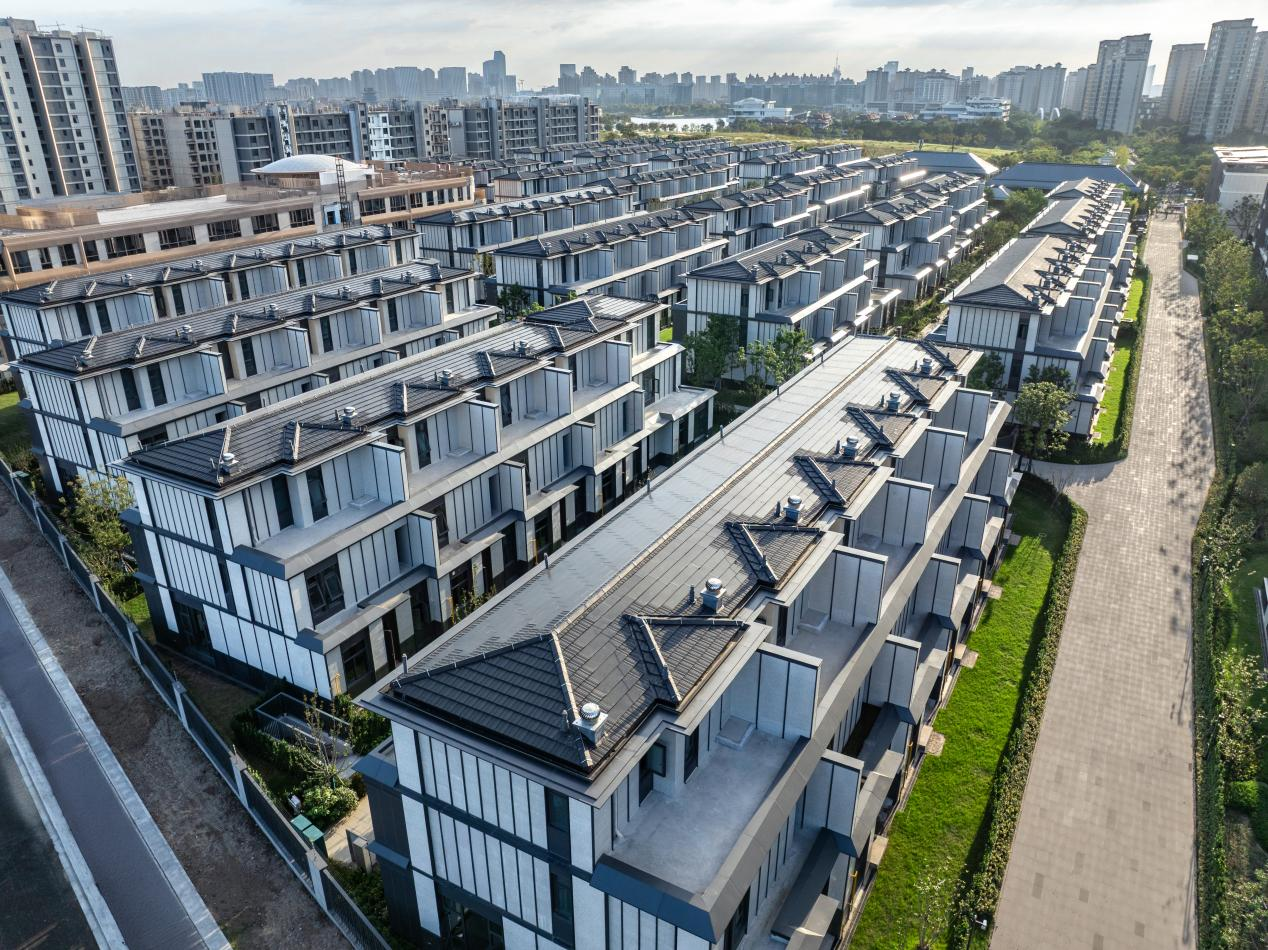 建筑光伏落地新标杆，固德威旭日瓦赋能绿色人居