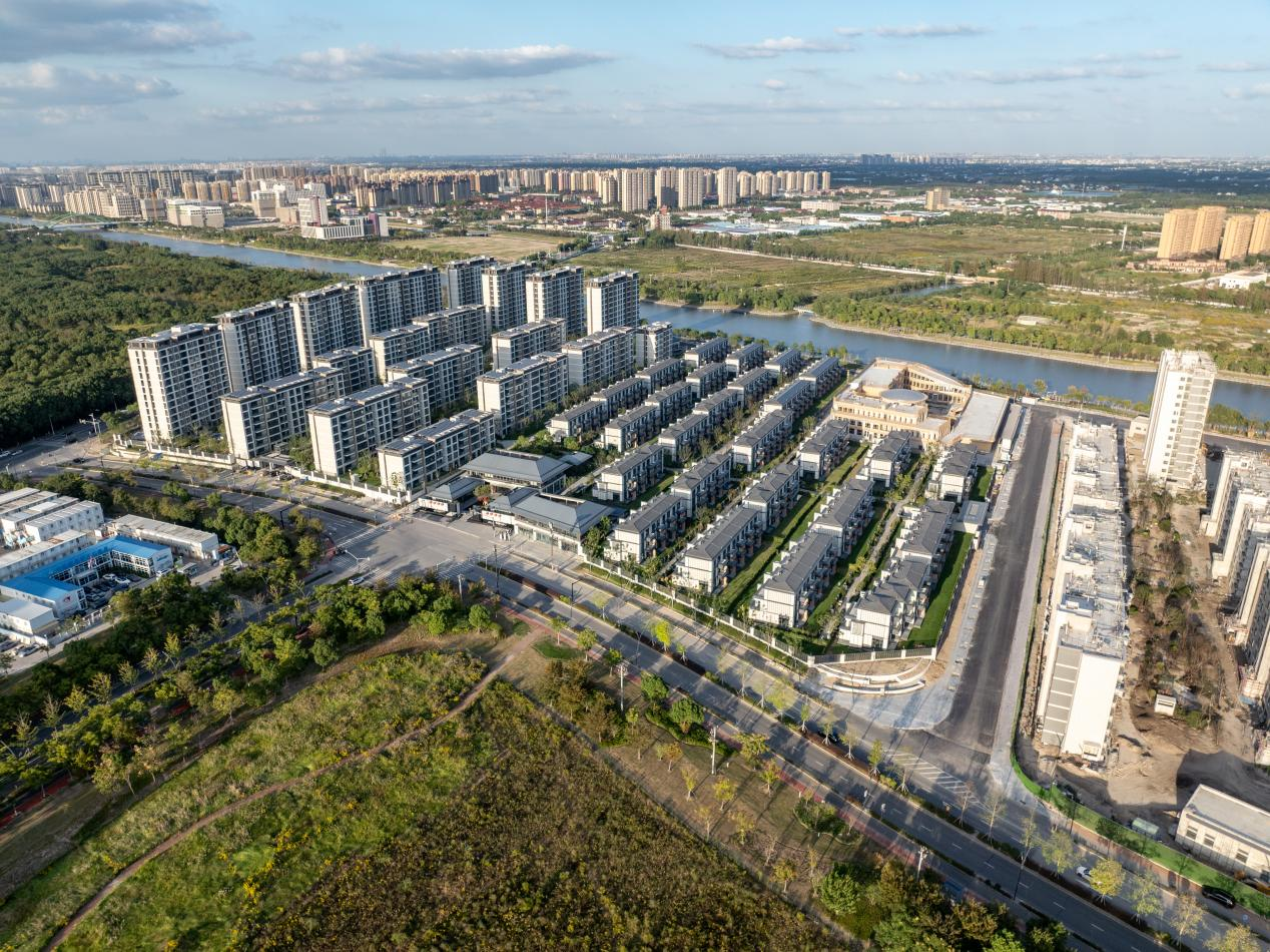 光电建材赋能，固德威旭日瓦助力建筑绿色化转型